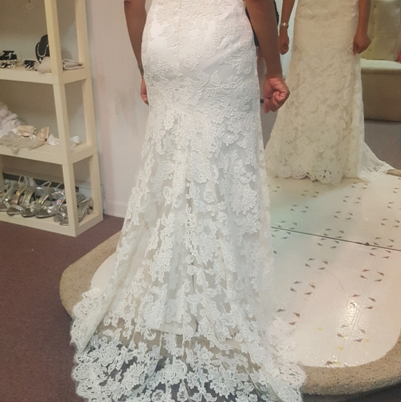 Jim Hjelm Couture Wedding dress - Picture 6 of 10